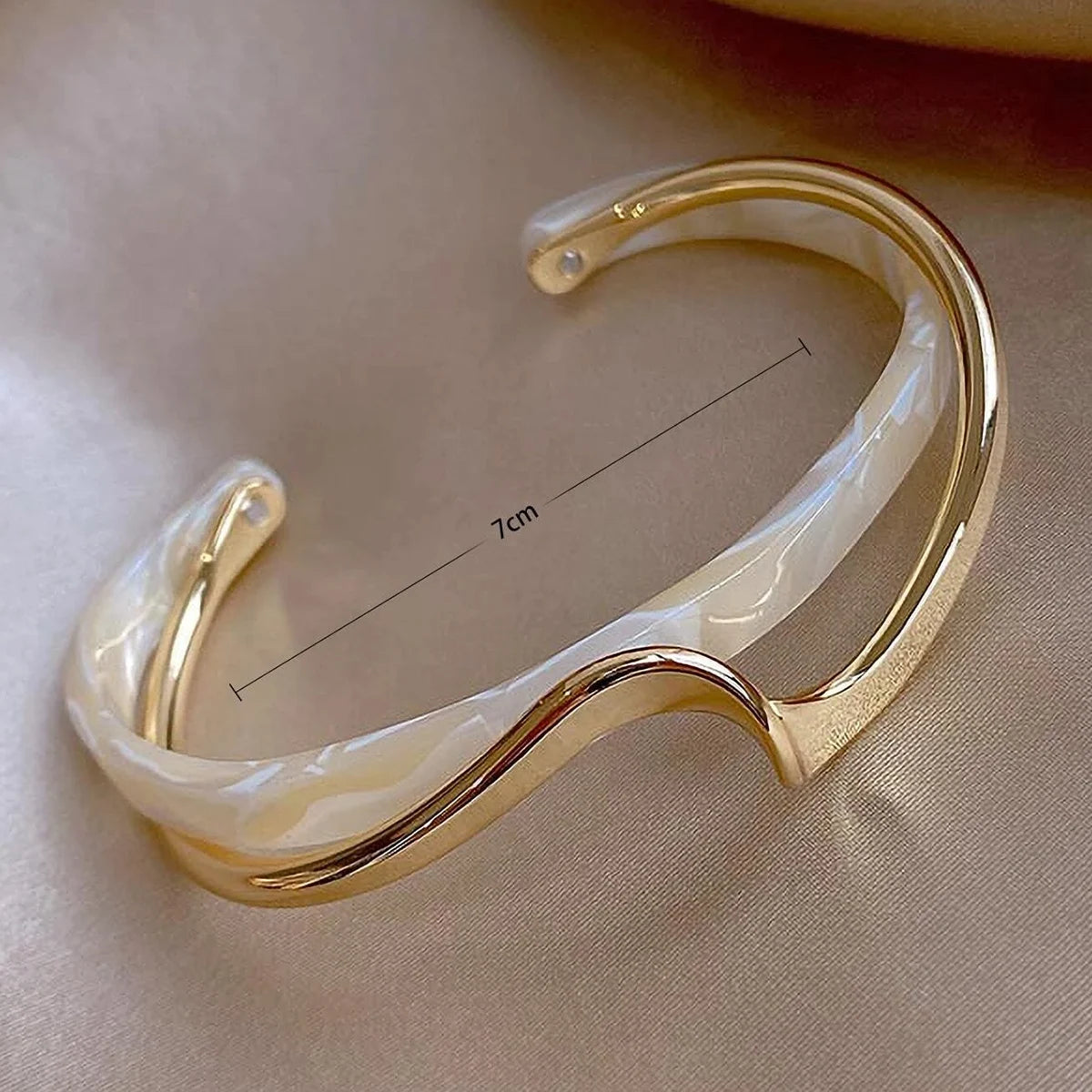 Titanium Steel Gold Bracelet, Inlaid with Zircon